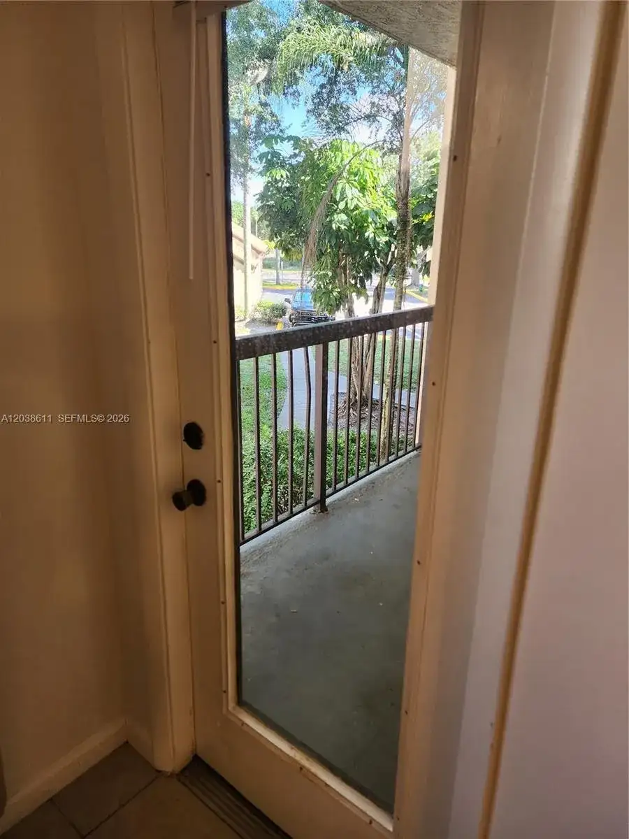 4401 W Mcnab Rd # 16, Pompano Beach FL 33069 photo 3