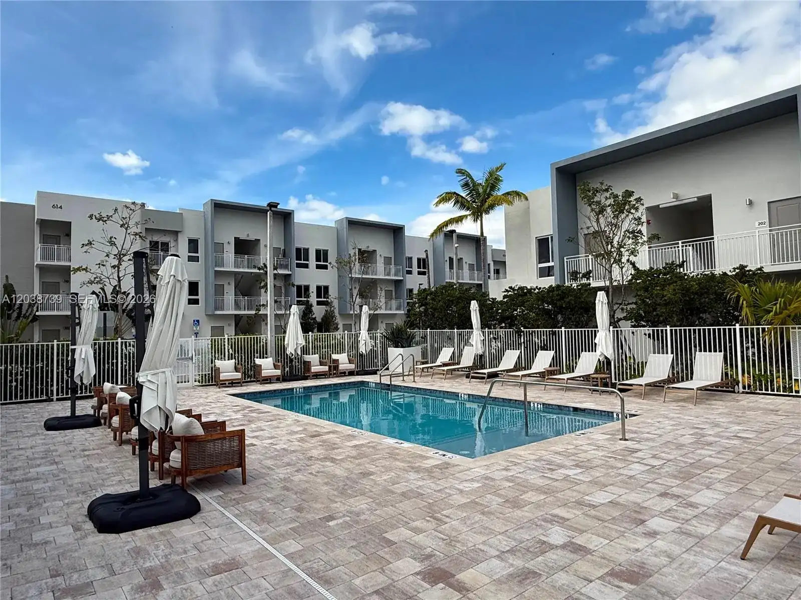 610 NE 2nd St # 301, Dania Beach FL 33004 photo 5