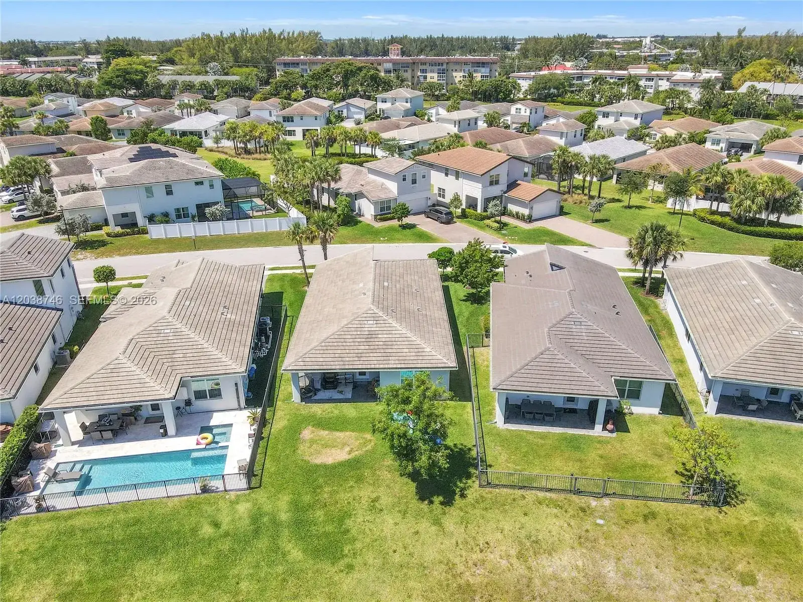 4242 Rosa Dr, Deerfield Beach FL 33064 photo 4