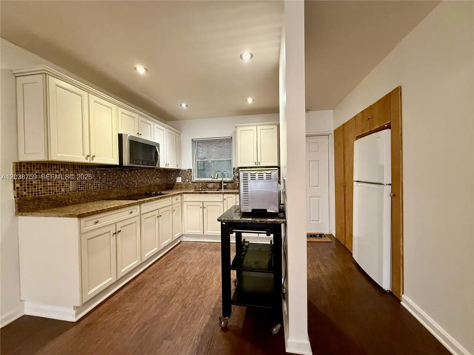 3048 E Sunrise Lakes Dr # 217, Sunrise FL 33322 photo 2