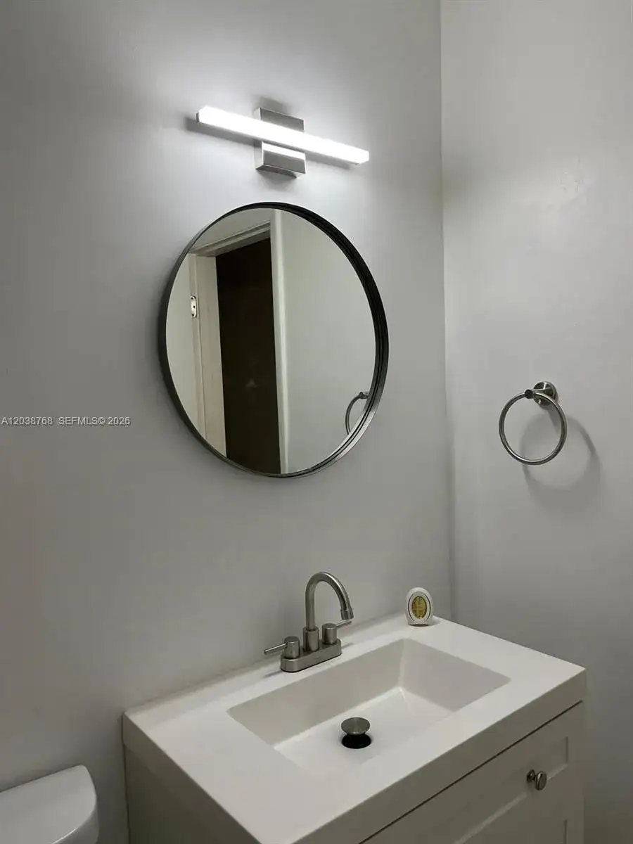 325 NE 2 ST # 5, Hallandale Beach FL 33009 photo 3