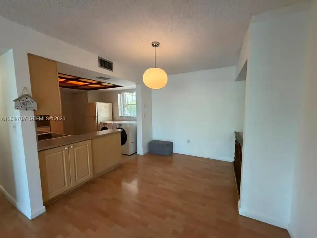 8775 Park Blvd # 318, Miami FL 33172 photo 3