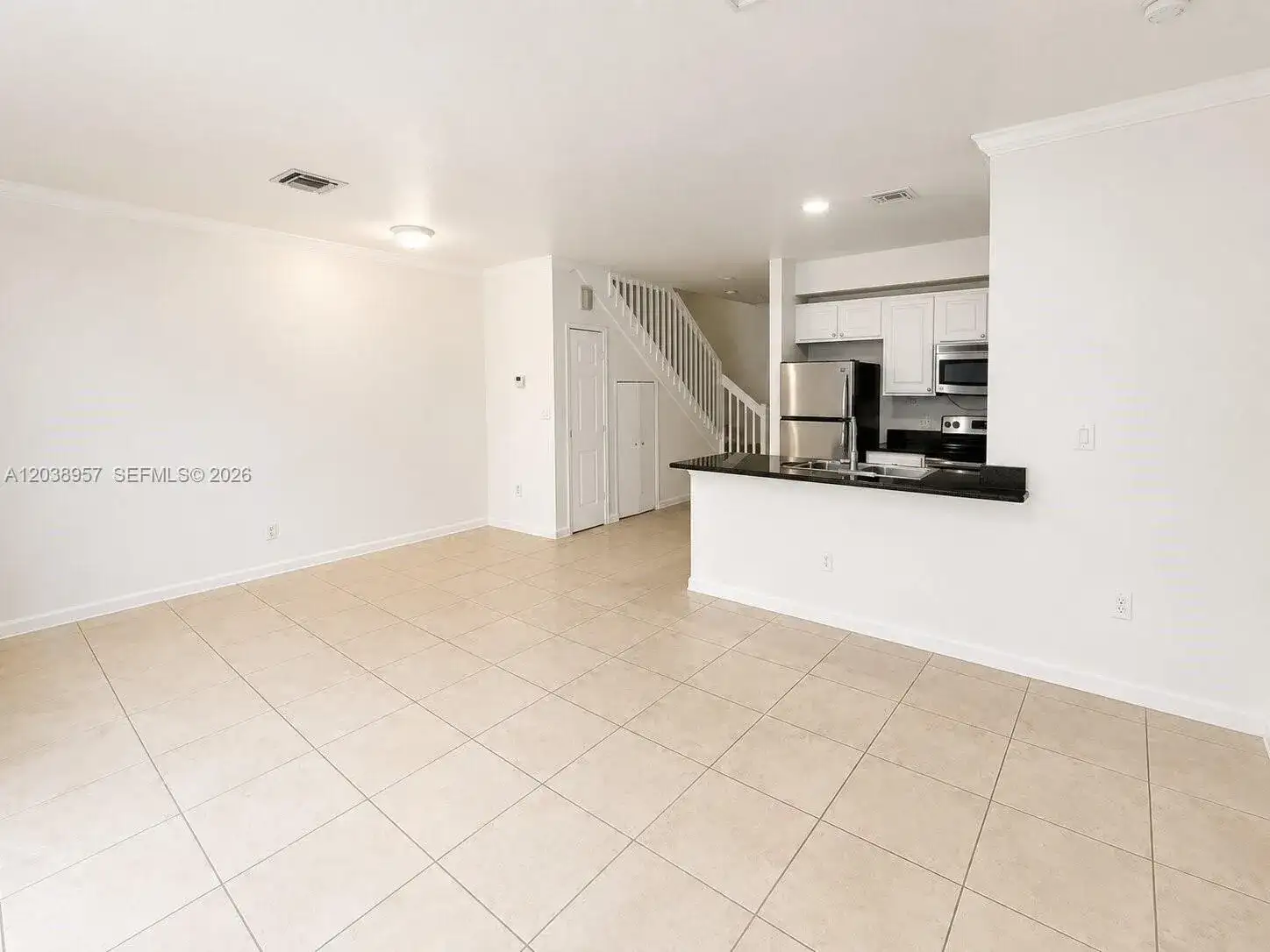 35 SE 3rd Ave # 11, Hallandale Beach FL 33009 photo 5