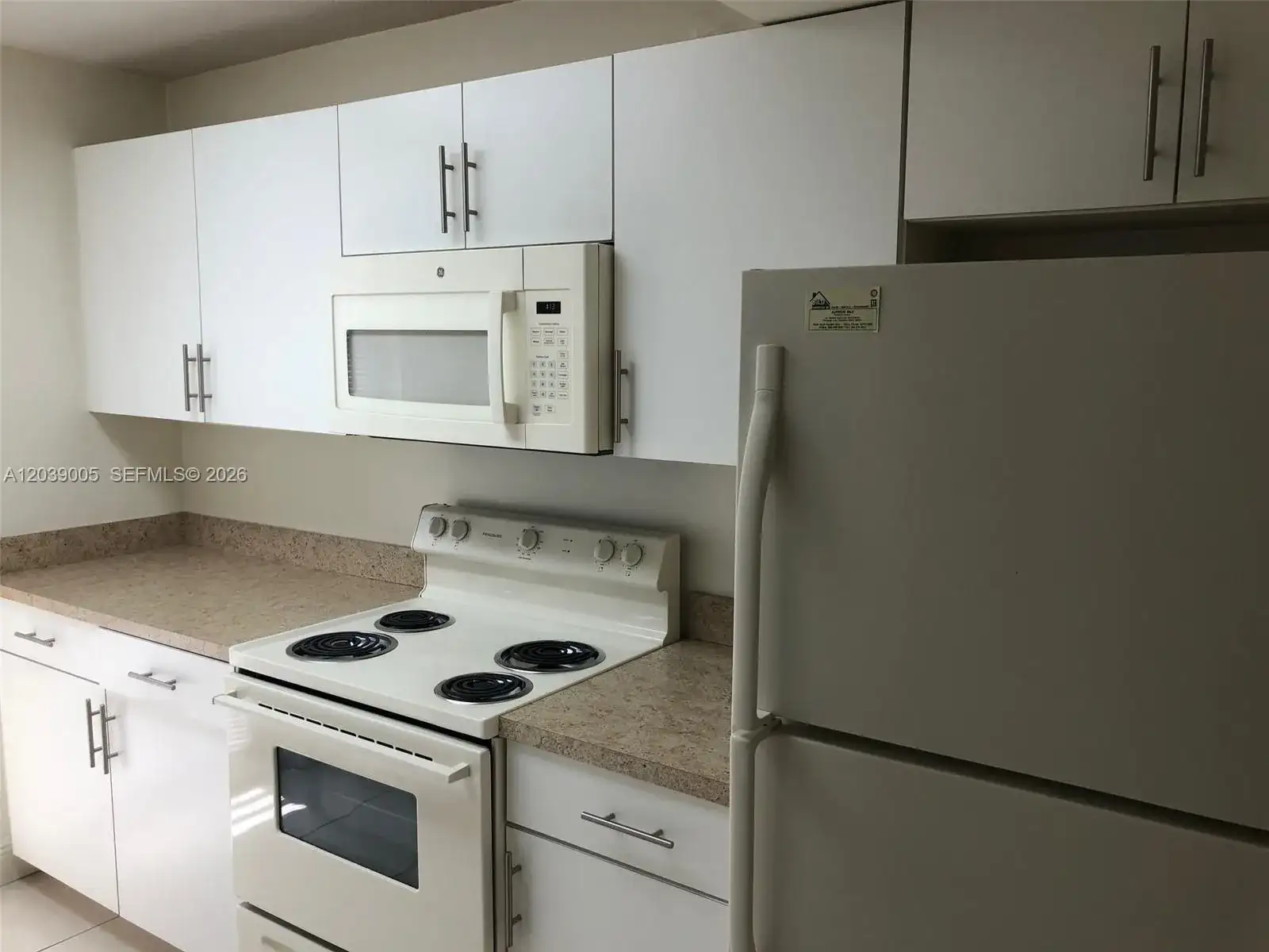 10808 N Kendall Dr # 4, Miami FL 33176 photo 2