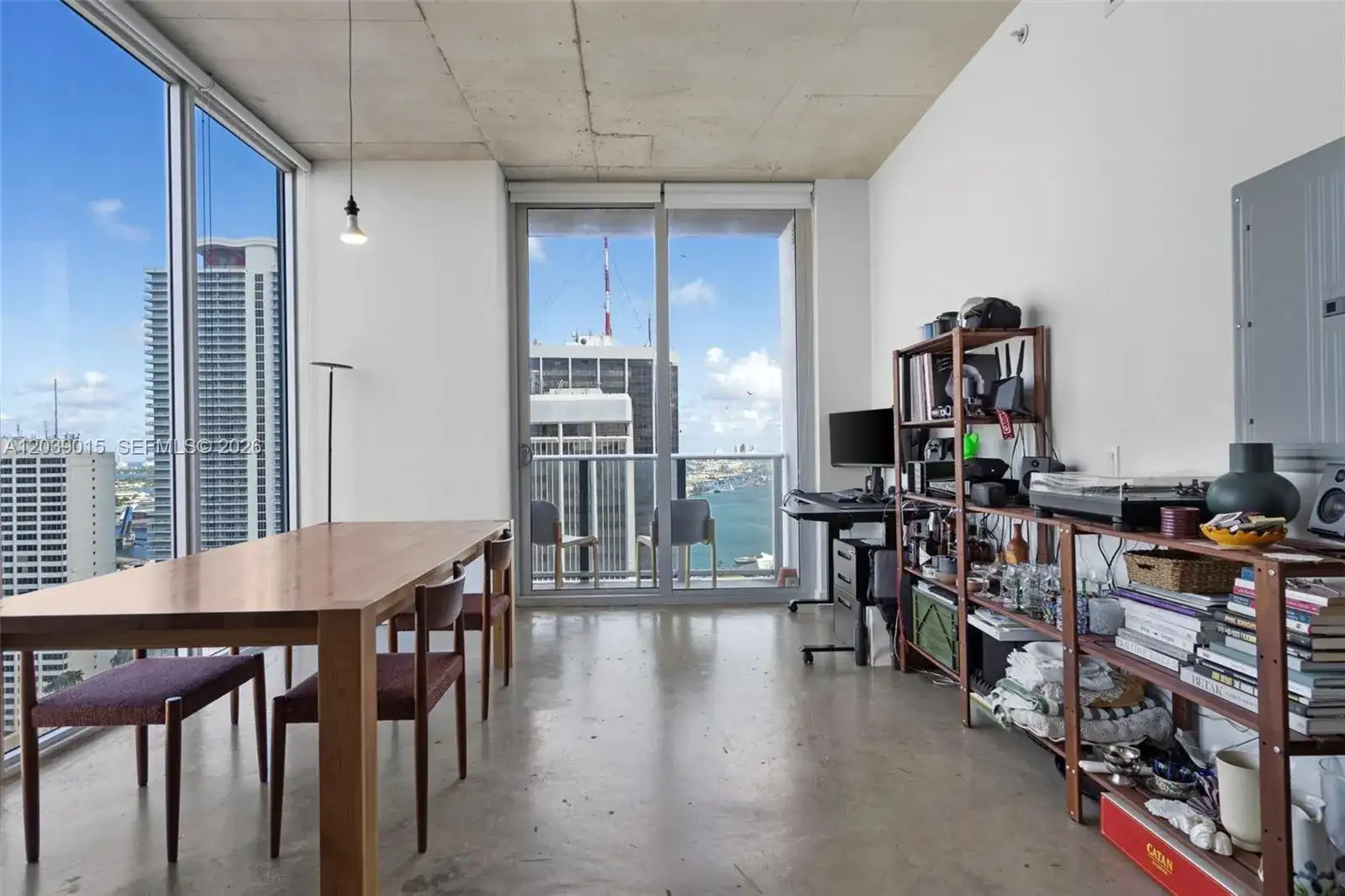 151 SE 1st St # 3102, Miami FL 33131 photo 4