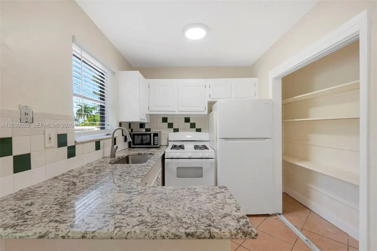2211 NW 64th Ave, Sunrise FL 33313 photo 4
