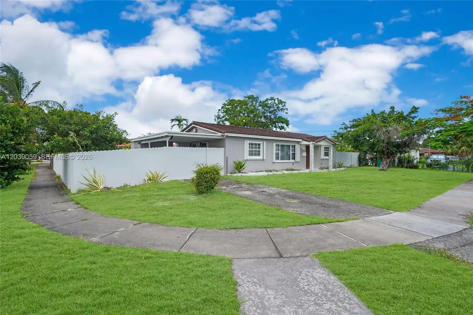 10051 SW 13th Ter, Miami FL 33174 photo 2