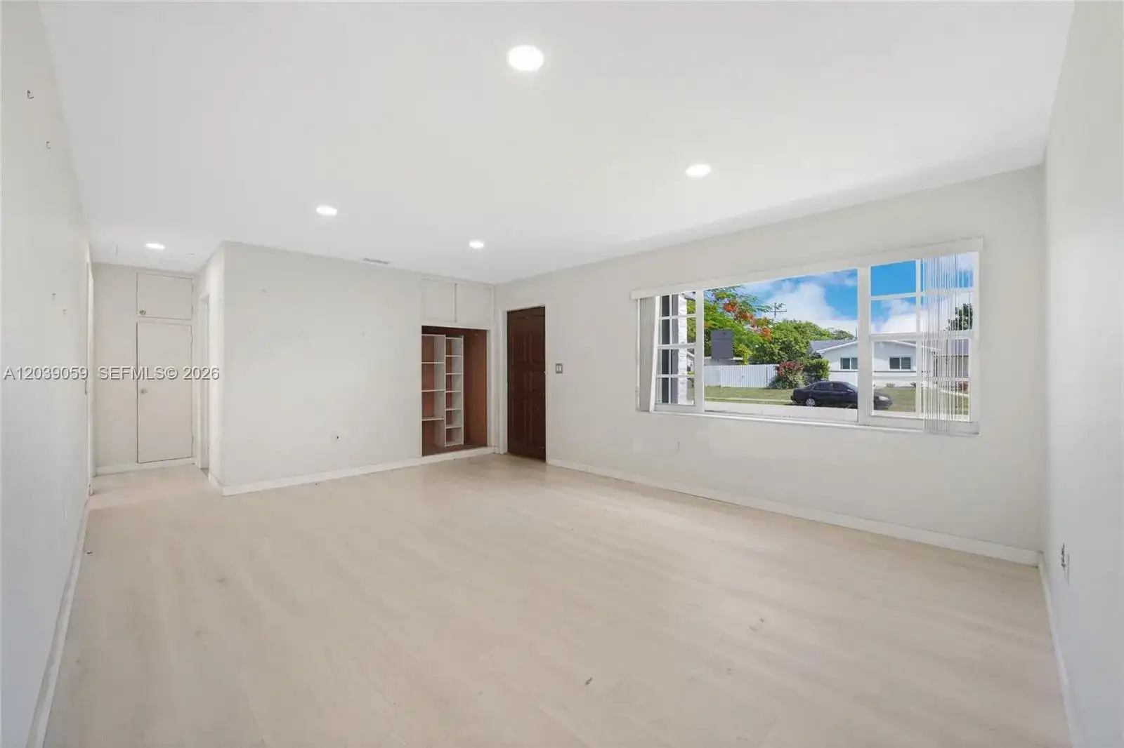 10051 SW 13th Ter, Miami FL 33174 photo 3