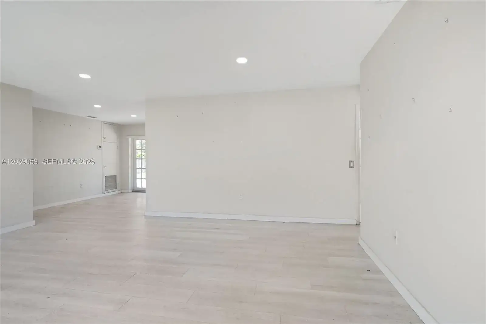 10051 SW 13th Ter, Miami FL 33174 photo 5
