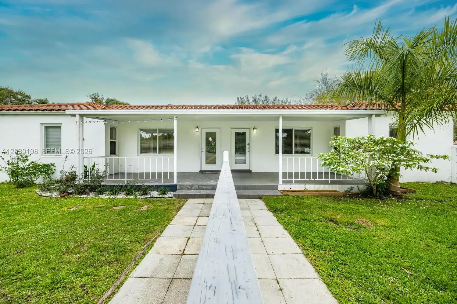 1029 NE 113 St, Biscayne Park FL 33161 photo 2