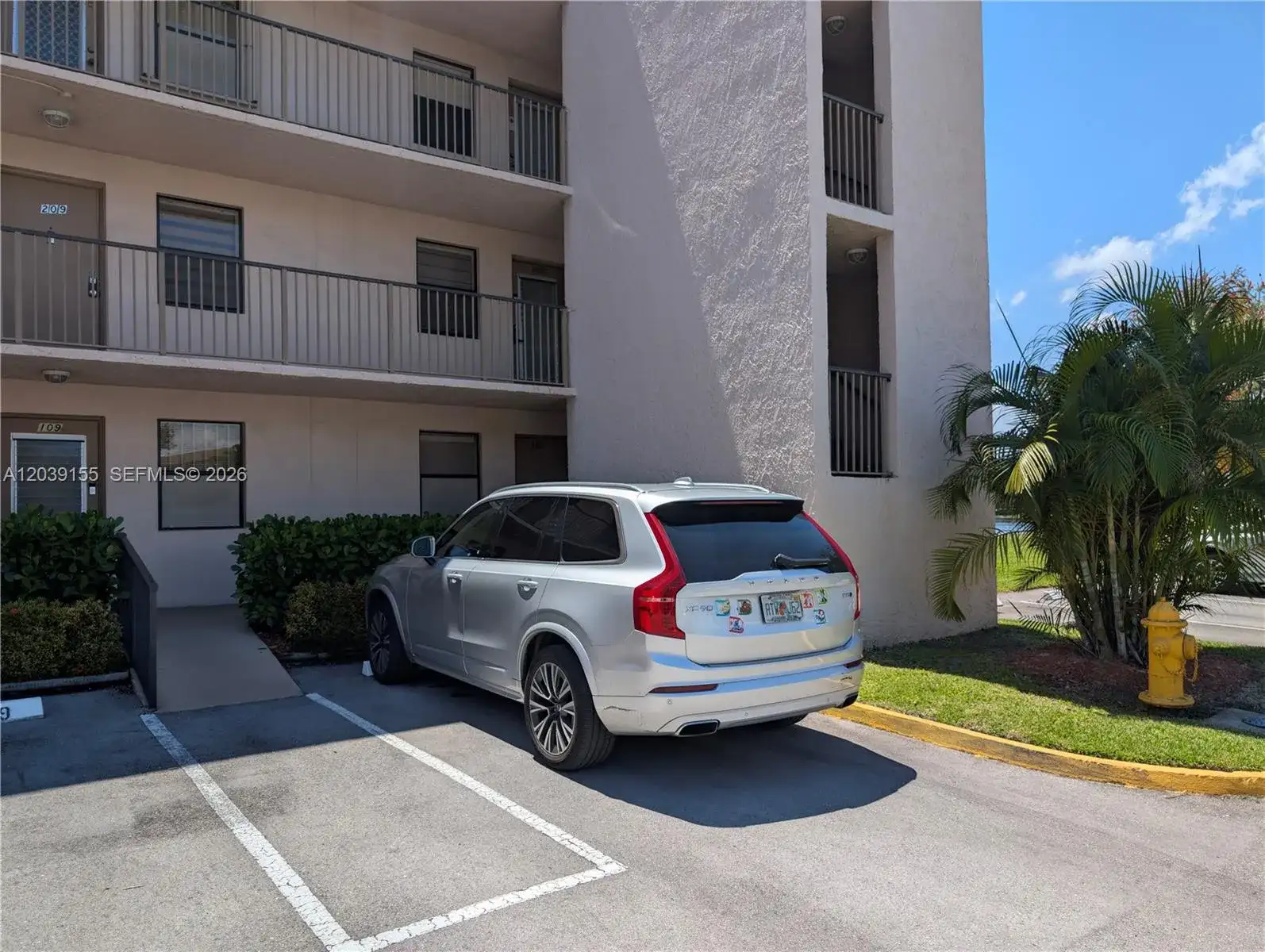 10120 Sunrise Lakes Blvd # 110, Sunrise FL 33322 photo 2