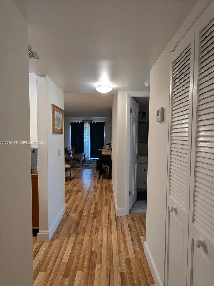 10120 Sunrise Lakes Blvd # 110, Sunrise FL 33322 photo 3
