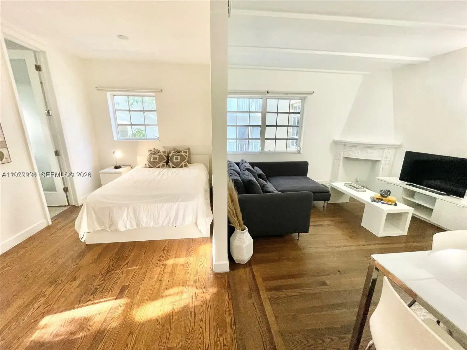 439 15th St # 18, Miami Beach FL 33139 photo 4