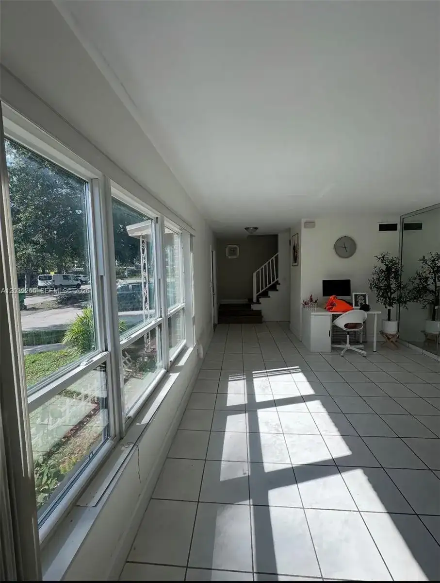 355 NW 205th Ter, Miami Gardens FL 33169 photo 2