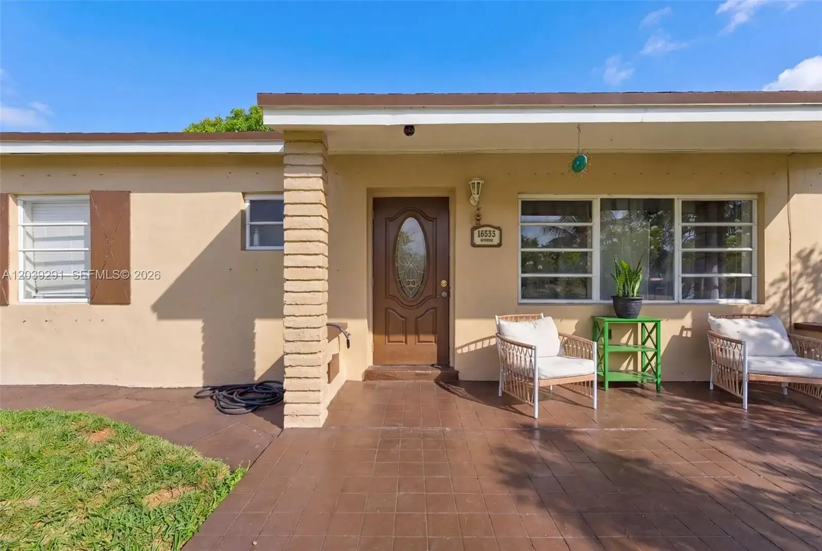 15535 NW 27th Pl, Miami Gardens FL 33054 photo 2