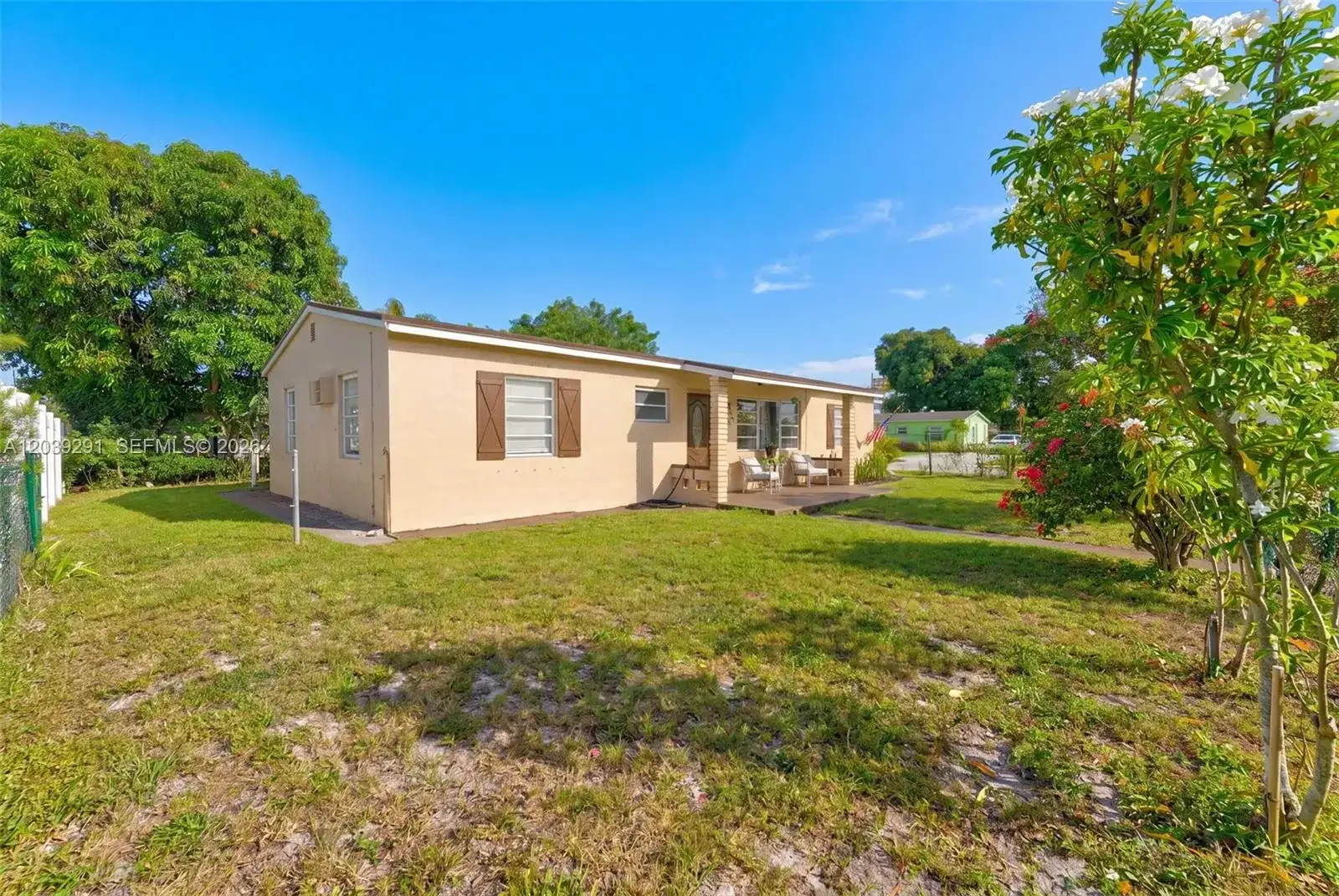 15535 NW 27th Pl, Miami Gardens FL 33054 photo 3