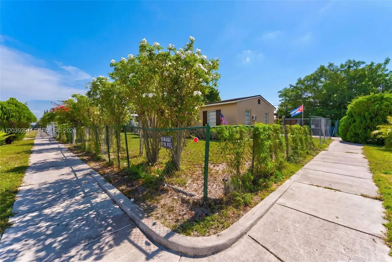15535 NW 27th Pl, Miami Gardens FL 33054 photo 4