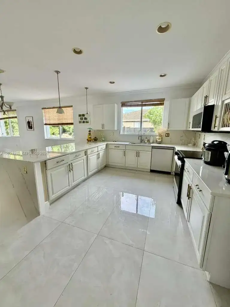 20587 NW 12th Ave, Miami Gardens FL 33169 photo 5