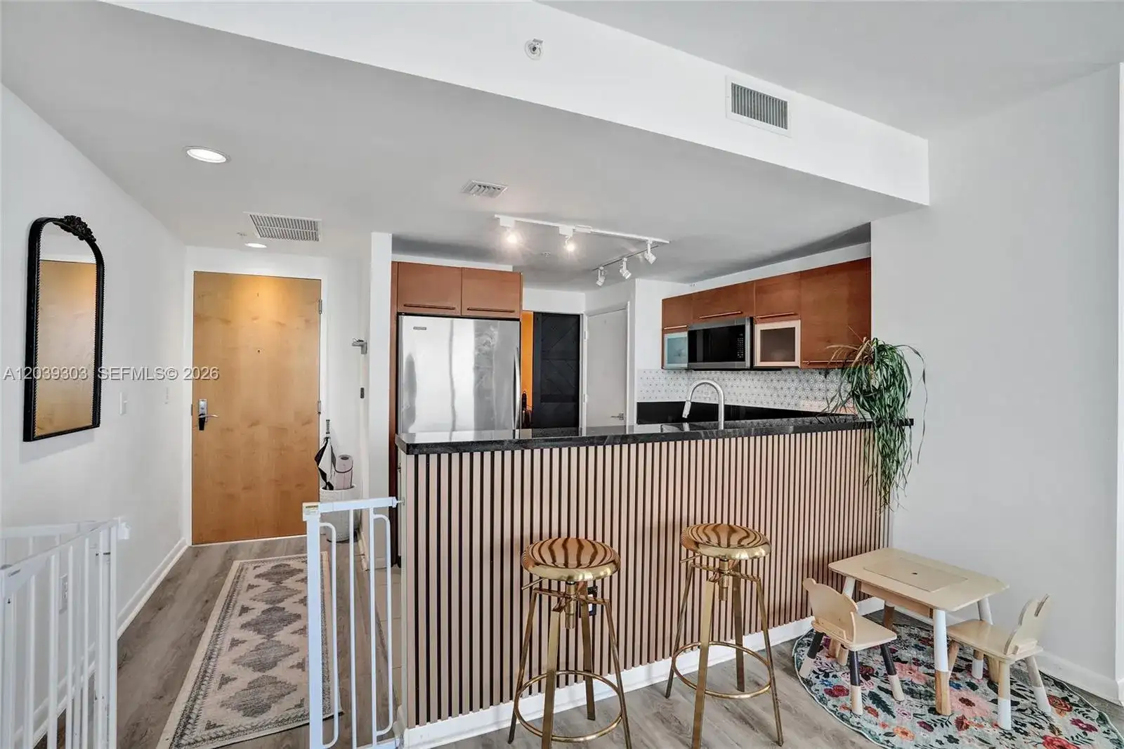 244 Biscayne Blvd # 3409, Miami FL 33132 photo 4