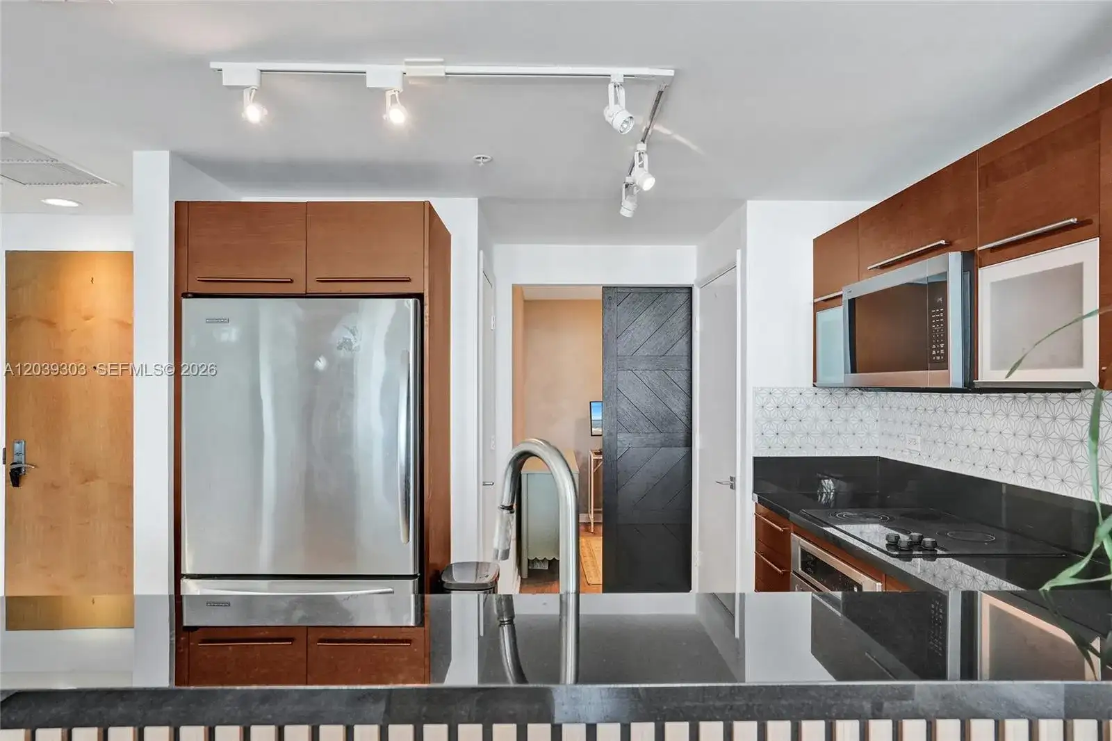 244 Biscayne Blvd # 3409, Miami FL 33132 photo 5