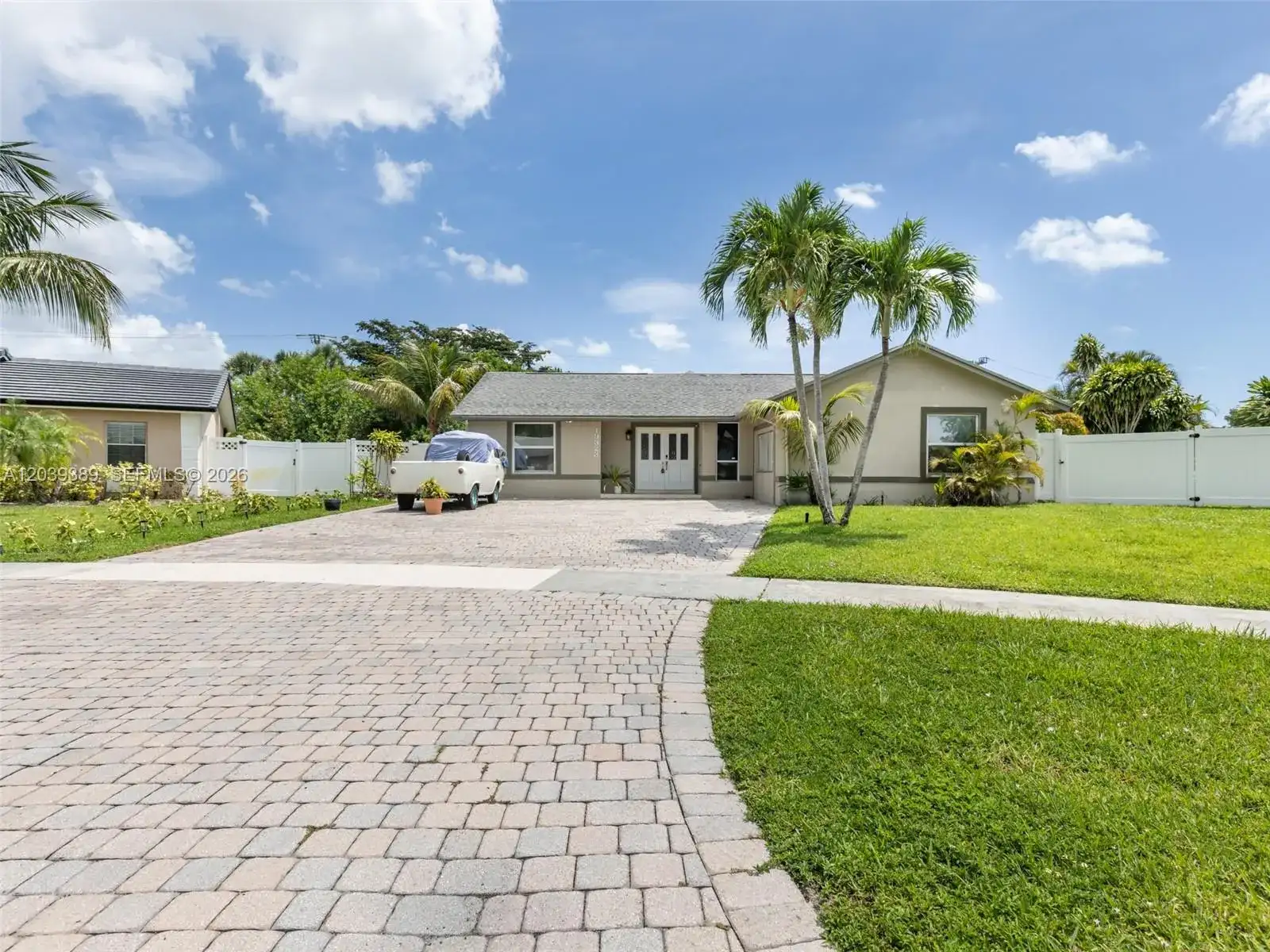19323 Carolina Cir, Boca Raton FL 33434 photo 3
