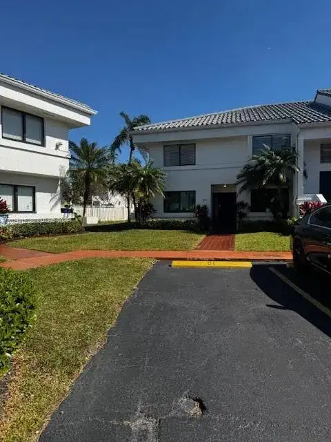 21300 San Simeon Way # 01, Miami FL 33179 photo 5