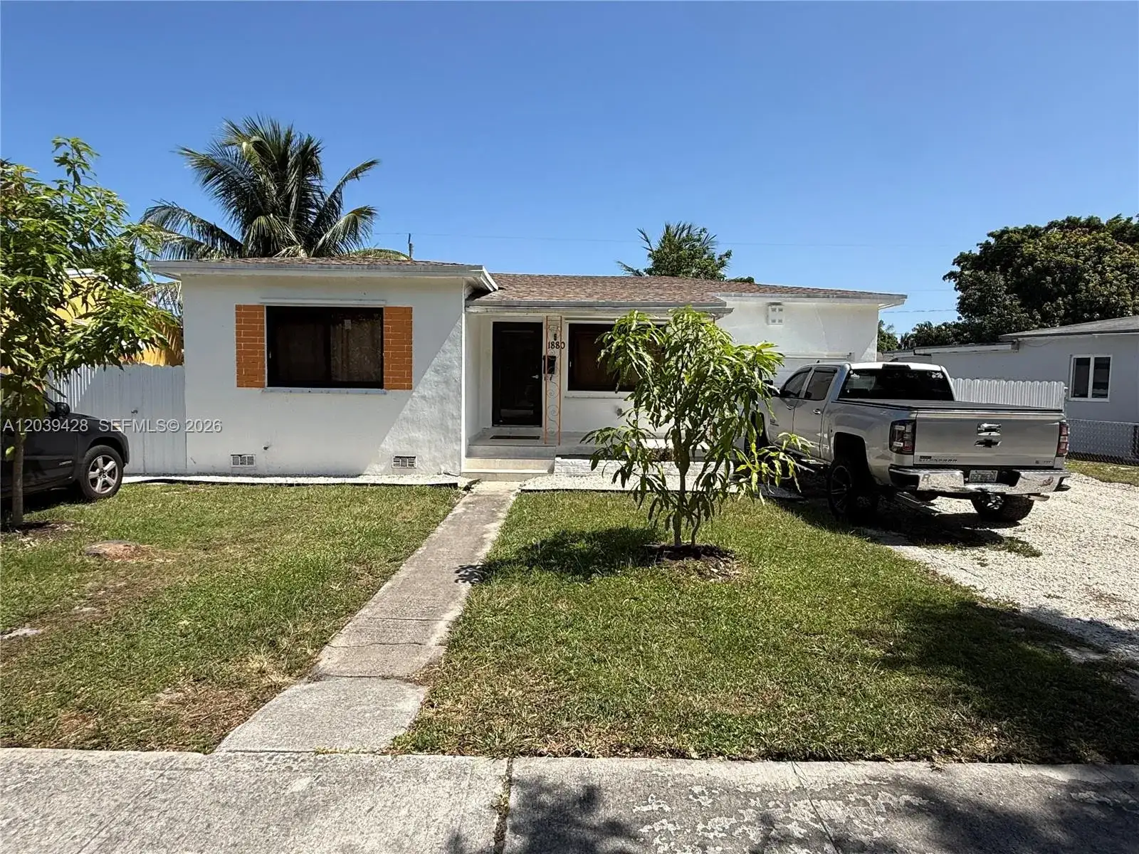 1880 NE 159th St, North Miami Beach FL 33162 photo 3