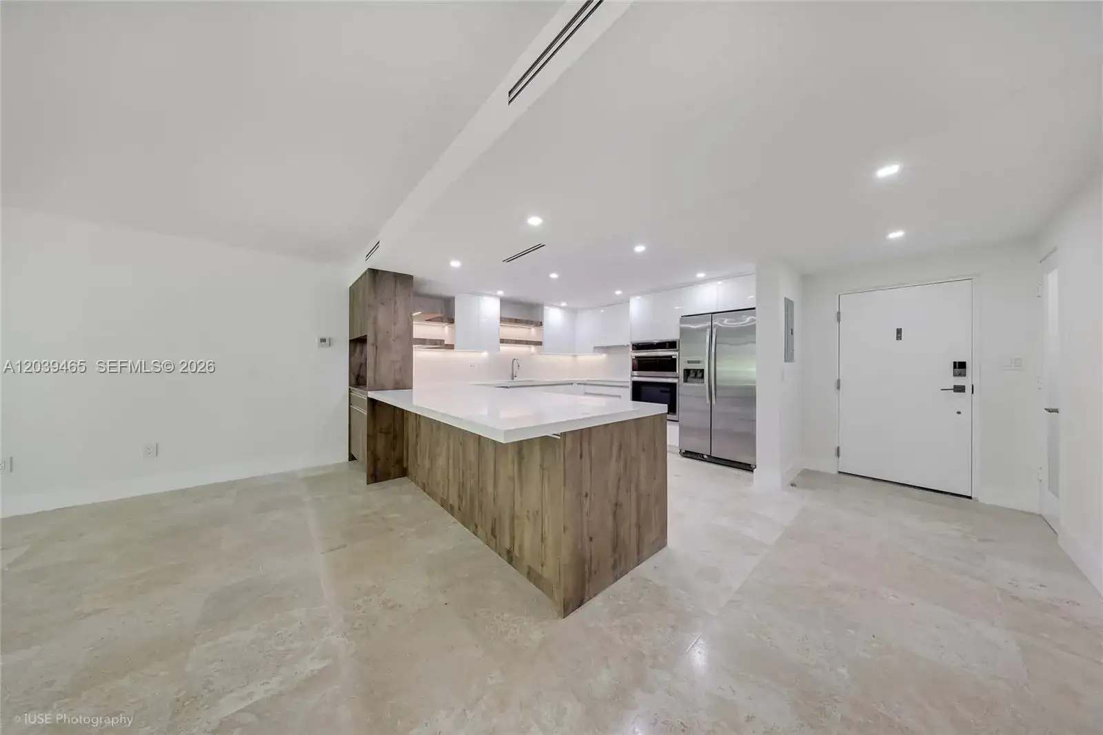101 Ocean Lane Dr # 1017, Key Biscayne FL 33149 photo 2