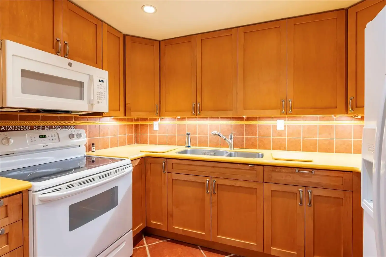 1450 Brickell Bay Dr # 602, Miami FL 33131 photo 3