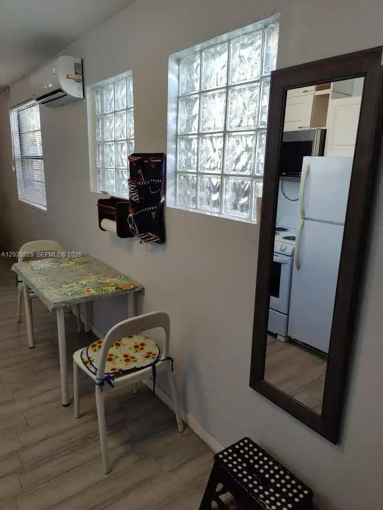 1279 NE 180th St # 1, North Miami Beach FL 33162 photo 3