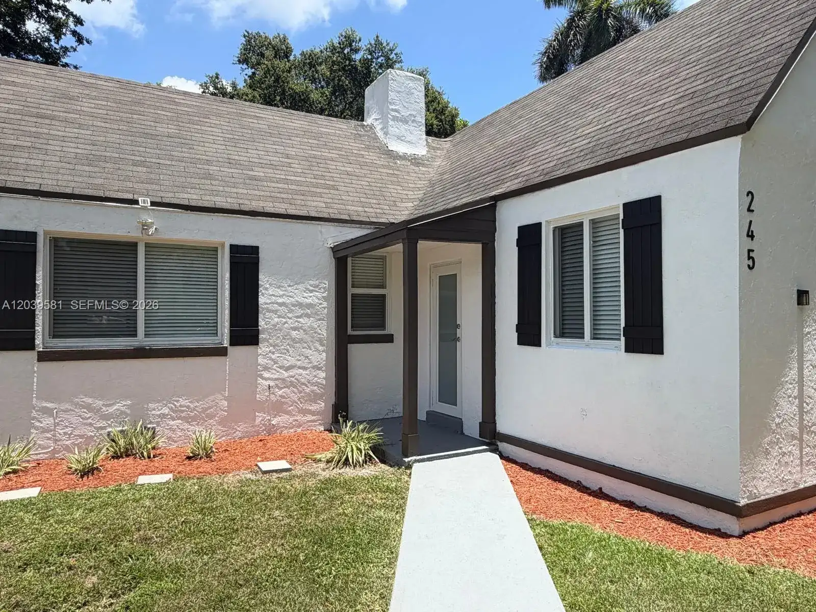 245 SW 24th Rd, Miami FL 33129 photo 2