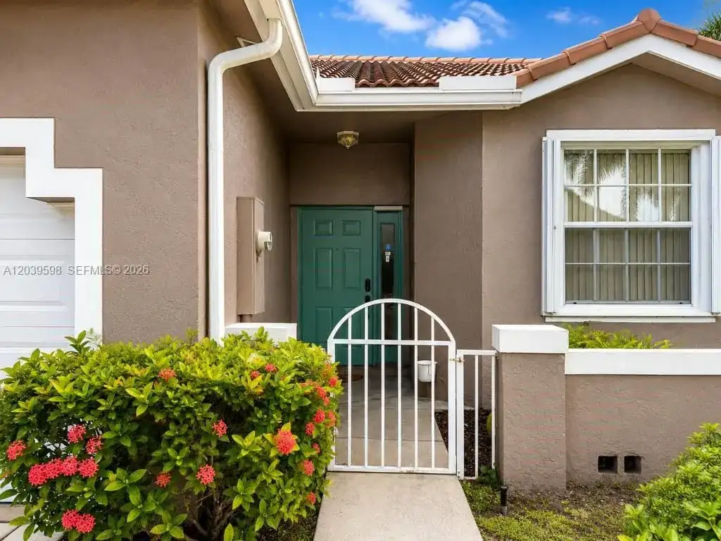 8090 S Aragon Blvd # 3, Sunrise FL 33322 photo 3