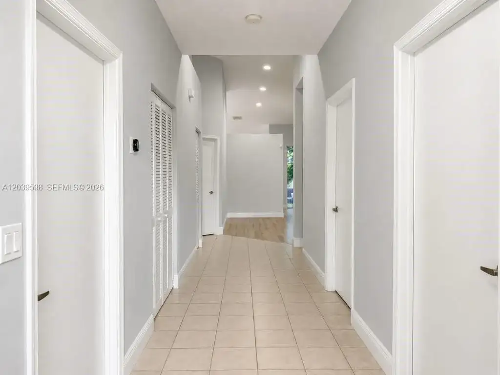 8090 S Aragon Blvd # 3, Sunrise FL 33322 photo 5