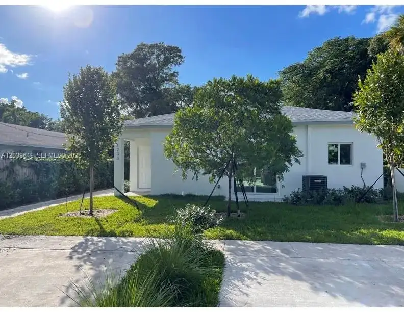 920 NW 81st St, Miami FL 33150 photo 4