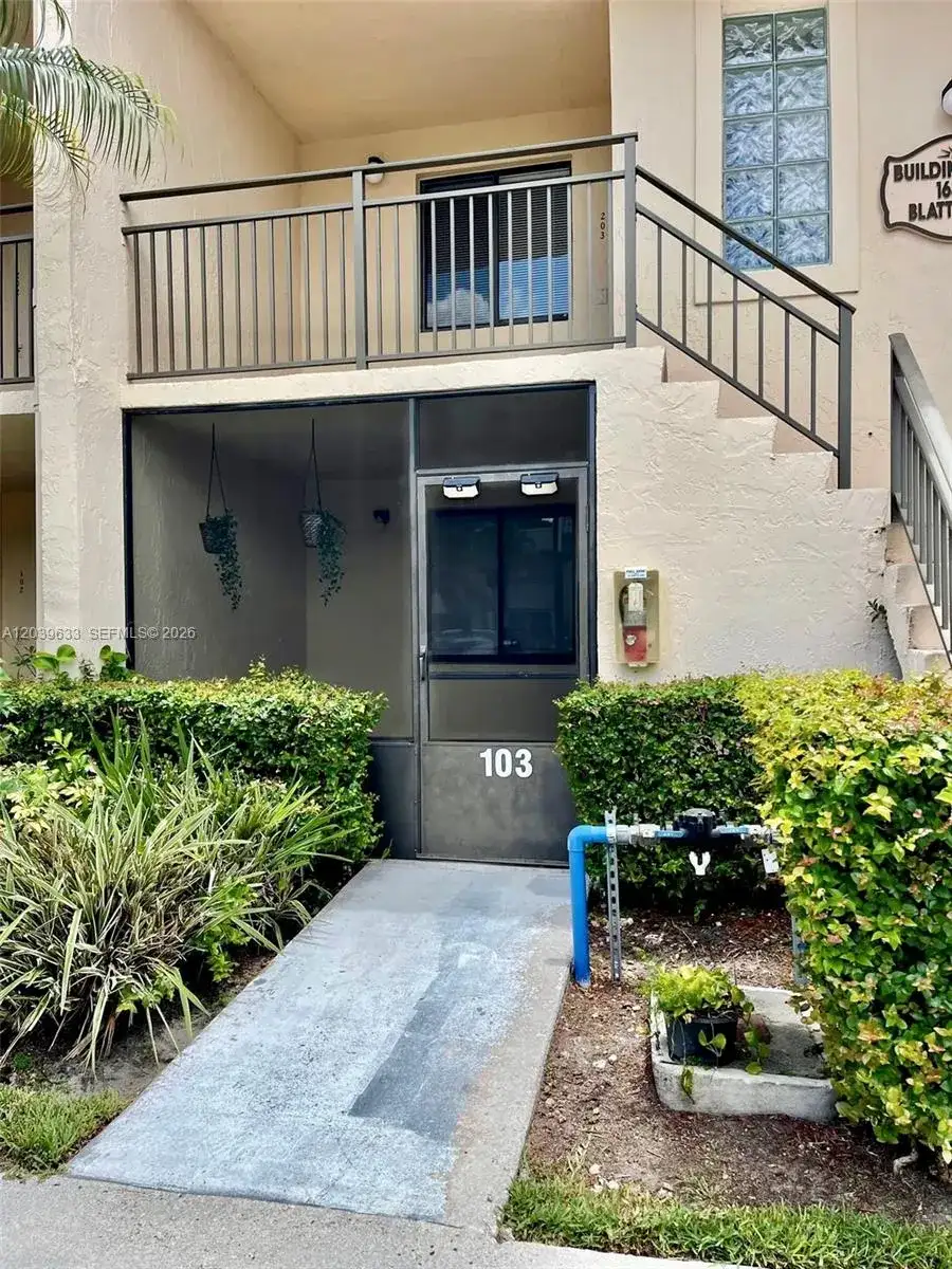 16461 Blatt Blvd # 103, Weston FL 33326 photo 2