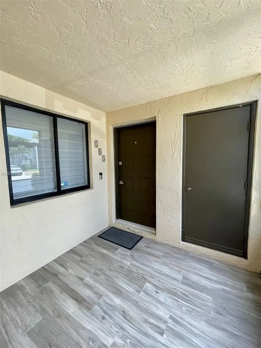 16461 Blatt Blvd # 103, Weston FL 33326 photo 3