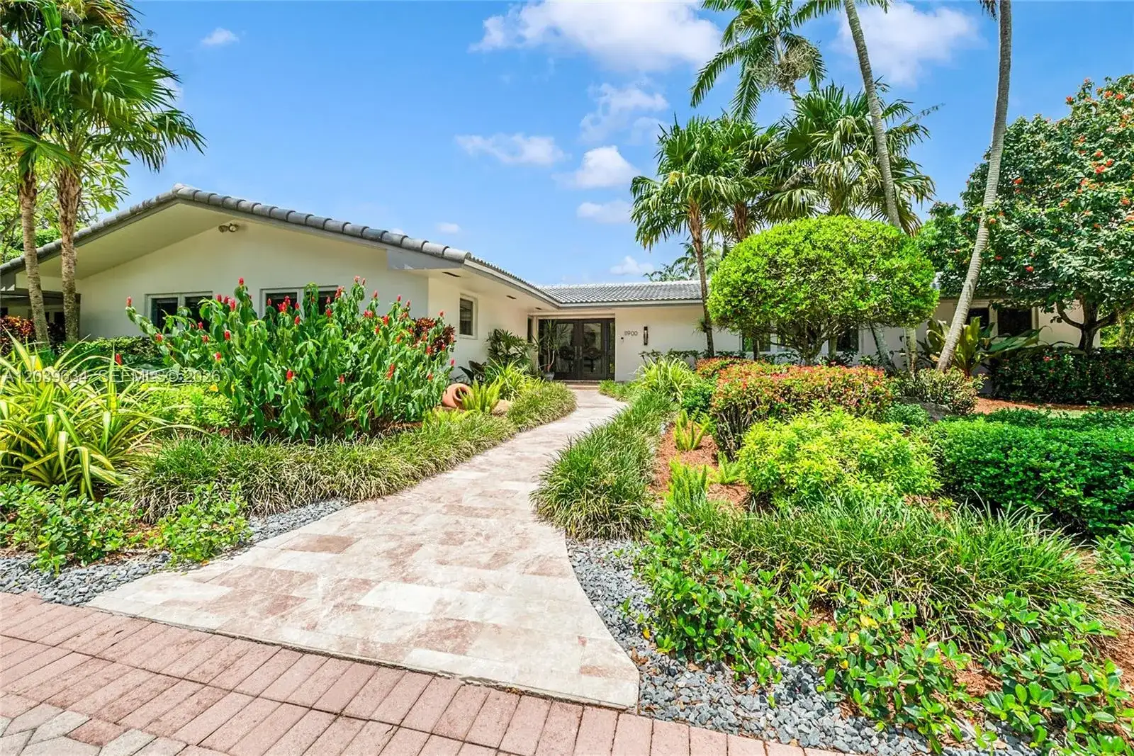 11900 SW 63rd Ave, Pinecrest FL 33156 photo 2