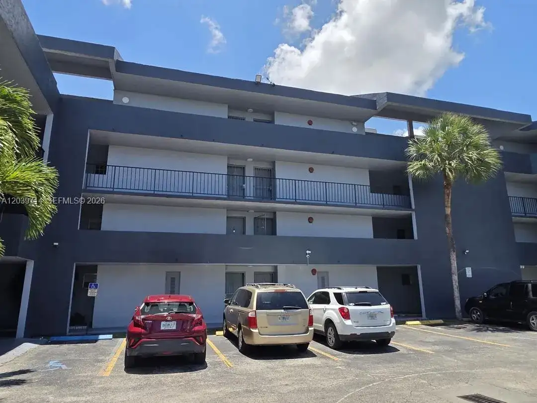 8801 W Flagler St # 104, Miami FL 33174 photo 3