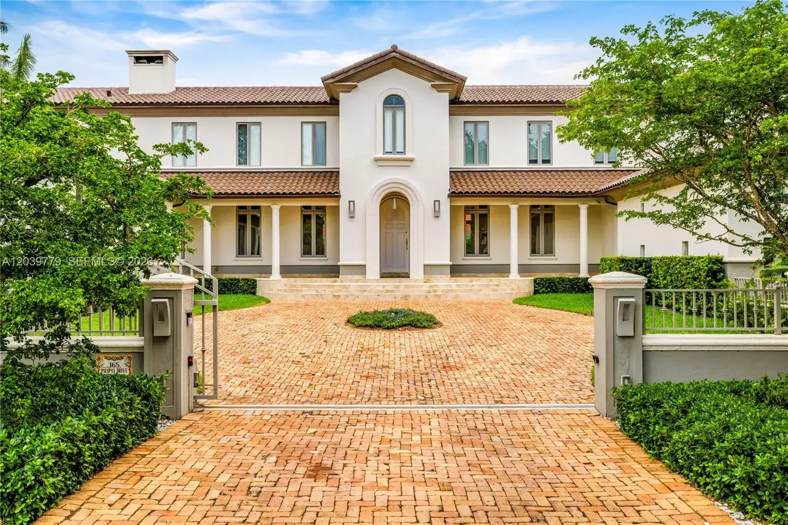165 Paloma Dr, Coral Gables FL 33143 photo 2