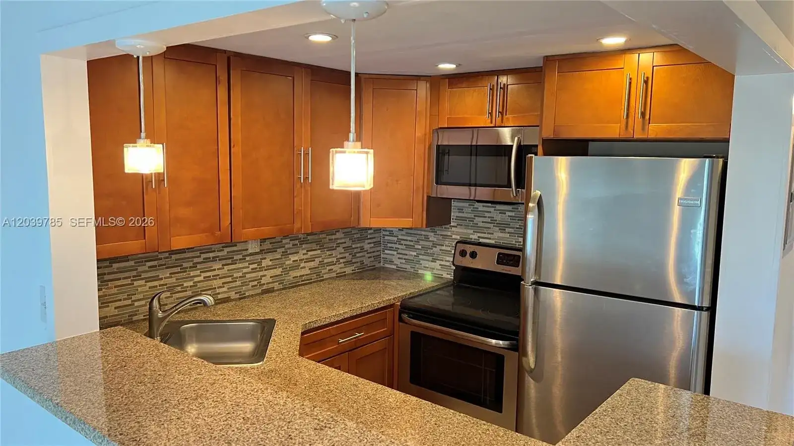 4550 NW 9th St # 516E, Miami FL 33126 photo 4