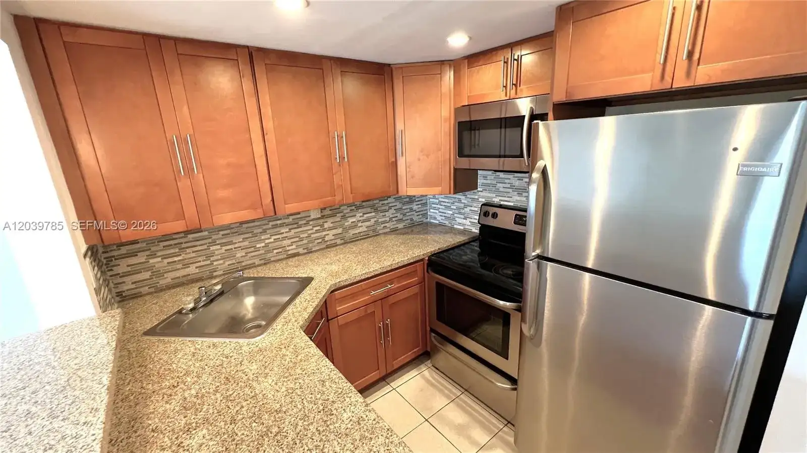4550 NW 9th St # 516E, Miami FL 33126 photo 5