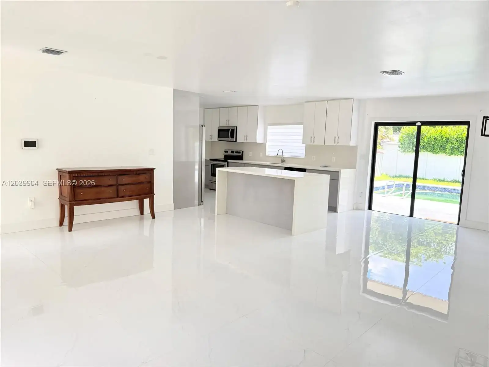 18133 SW 93rd Ave, Palmetto Bay FL 33157 photo 3