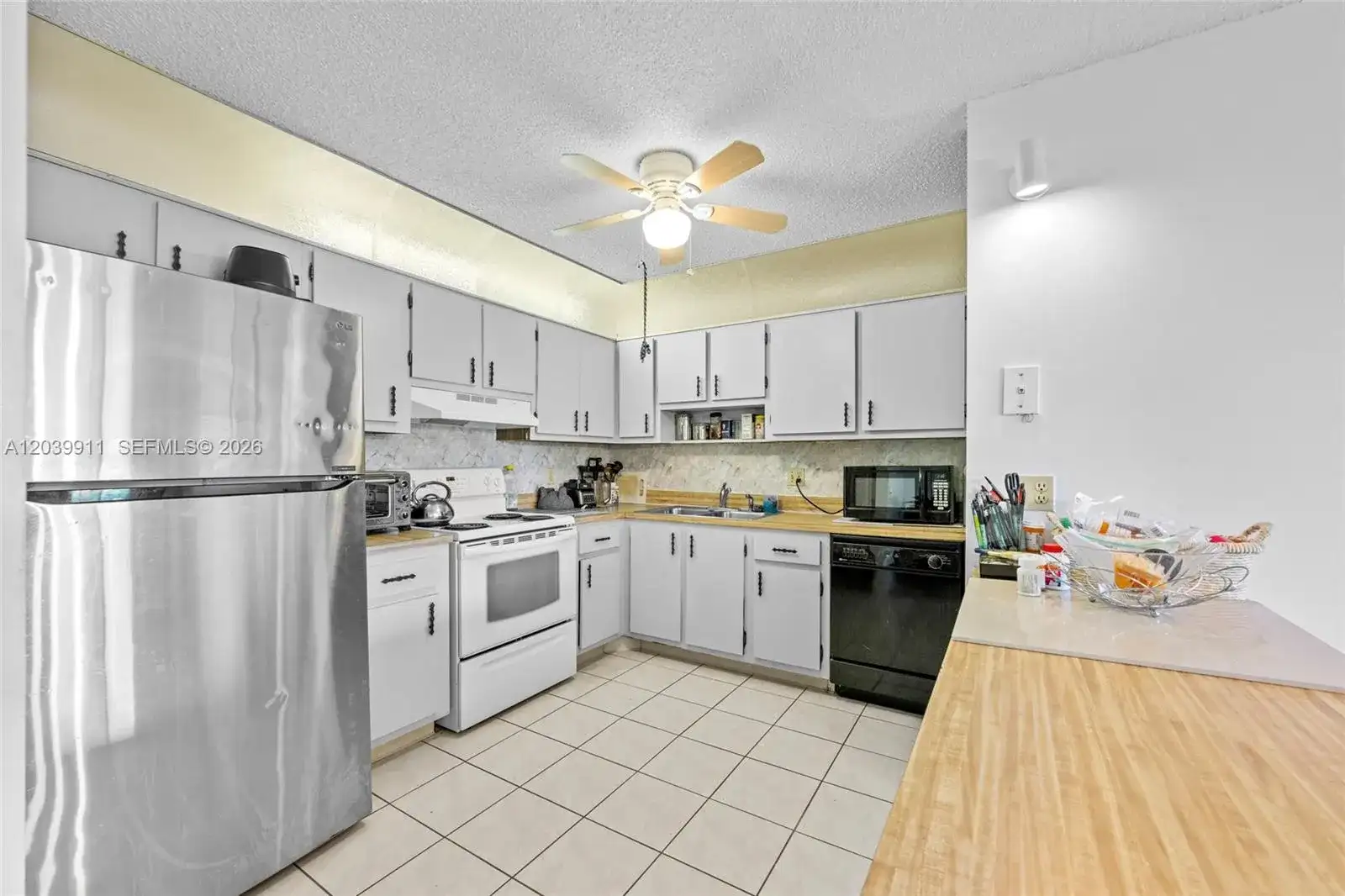 5839 La Pinata Blvd # 2, Green Acres FL 33463 photo 4