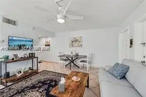 90 NE 19th Ave # 1, Deerfield Beach FL 33441 photo 3