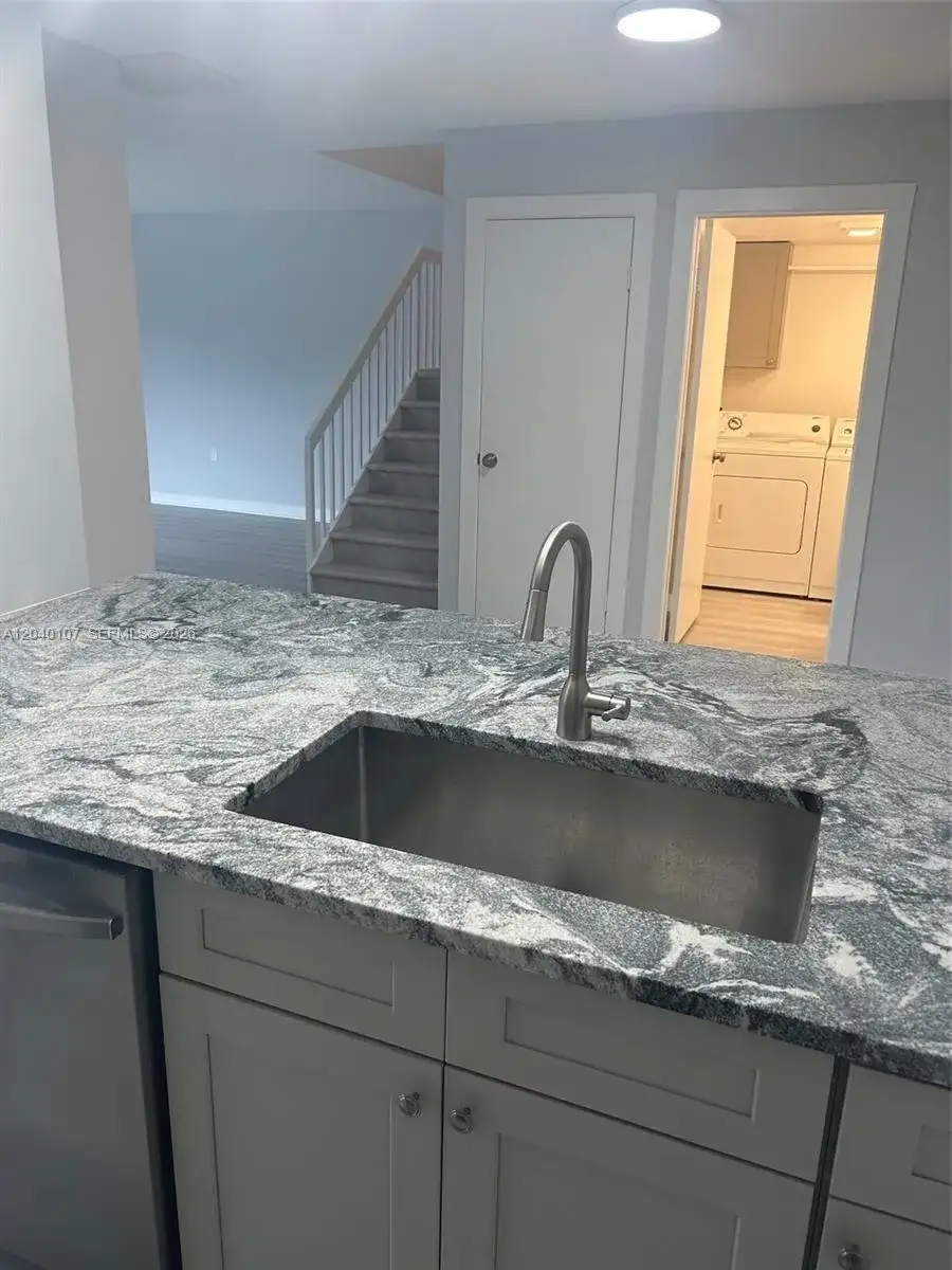 603 6th Way, West Palm Beach FL 33407 photo 3