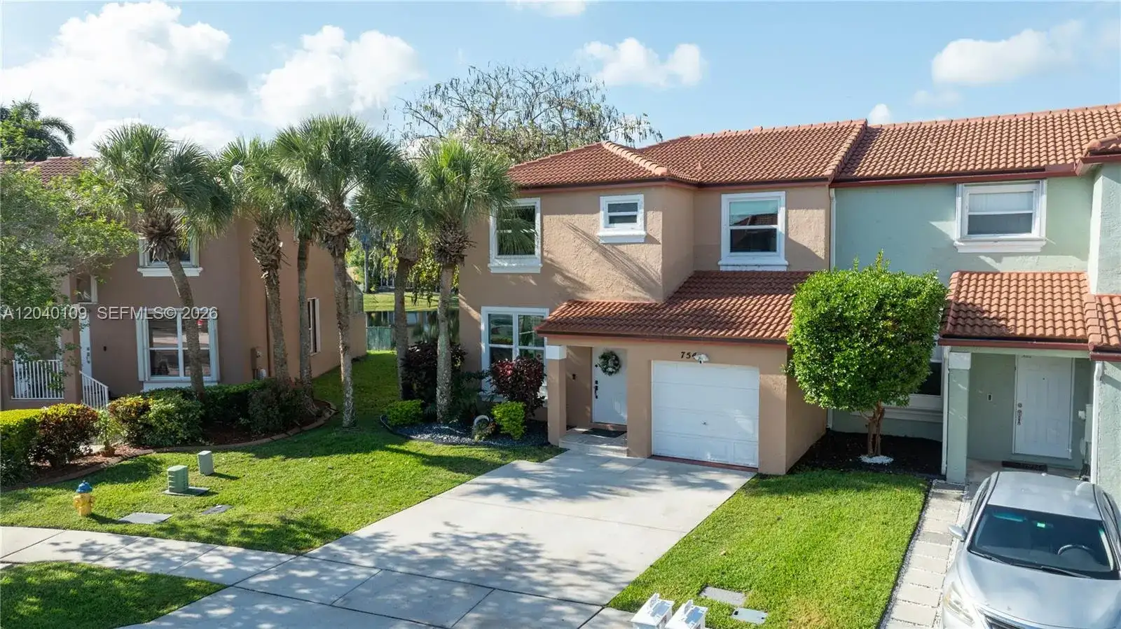 754 NW 154th Ave, Pembroke Pines FL 33028 photo 2