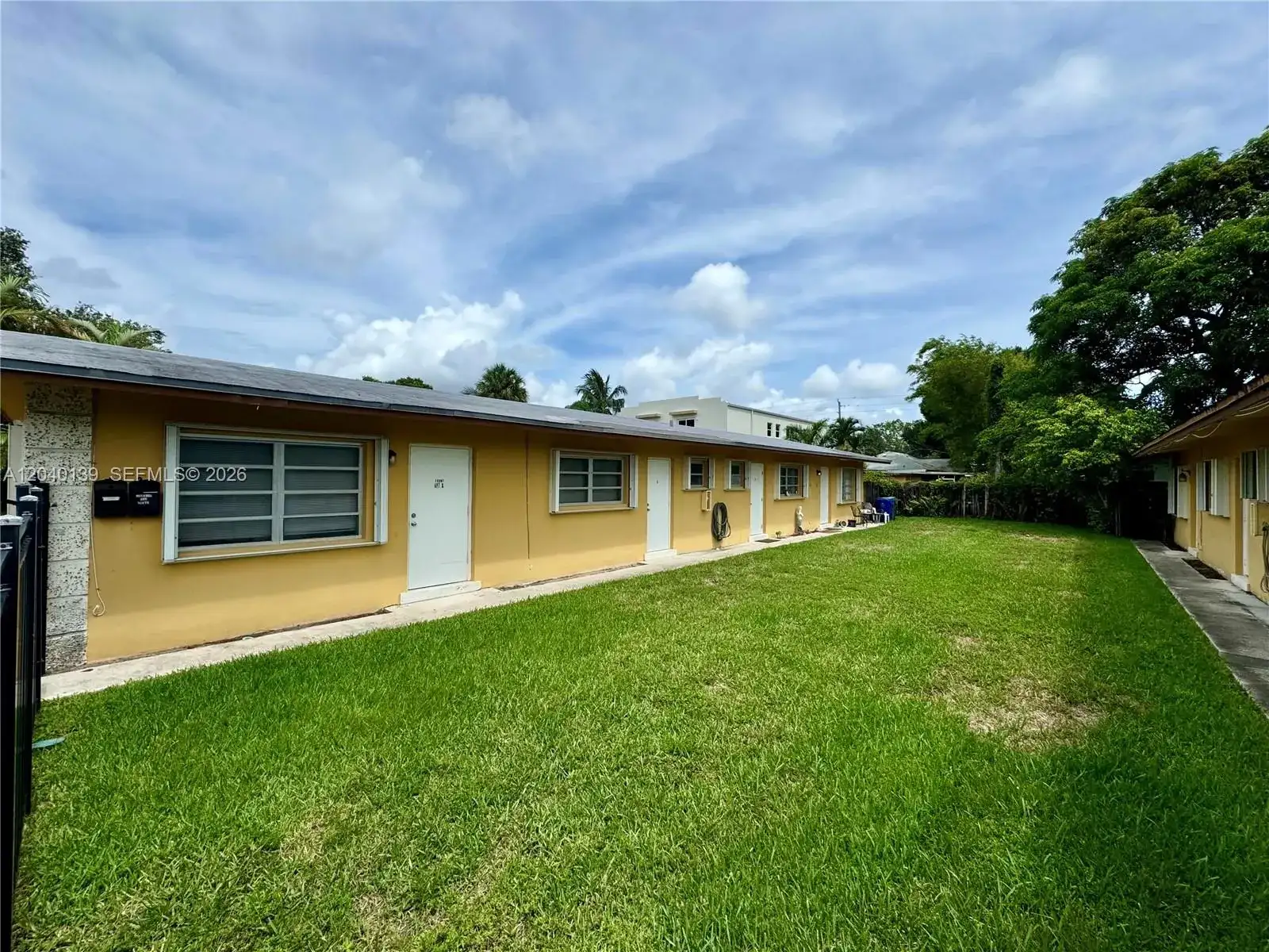 1727 SW 21st St, Fort Lauderdale FL 33315 photo 2