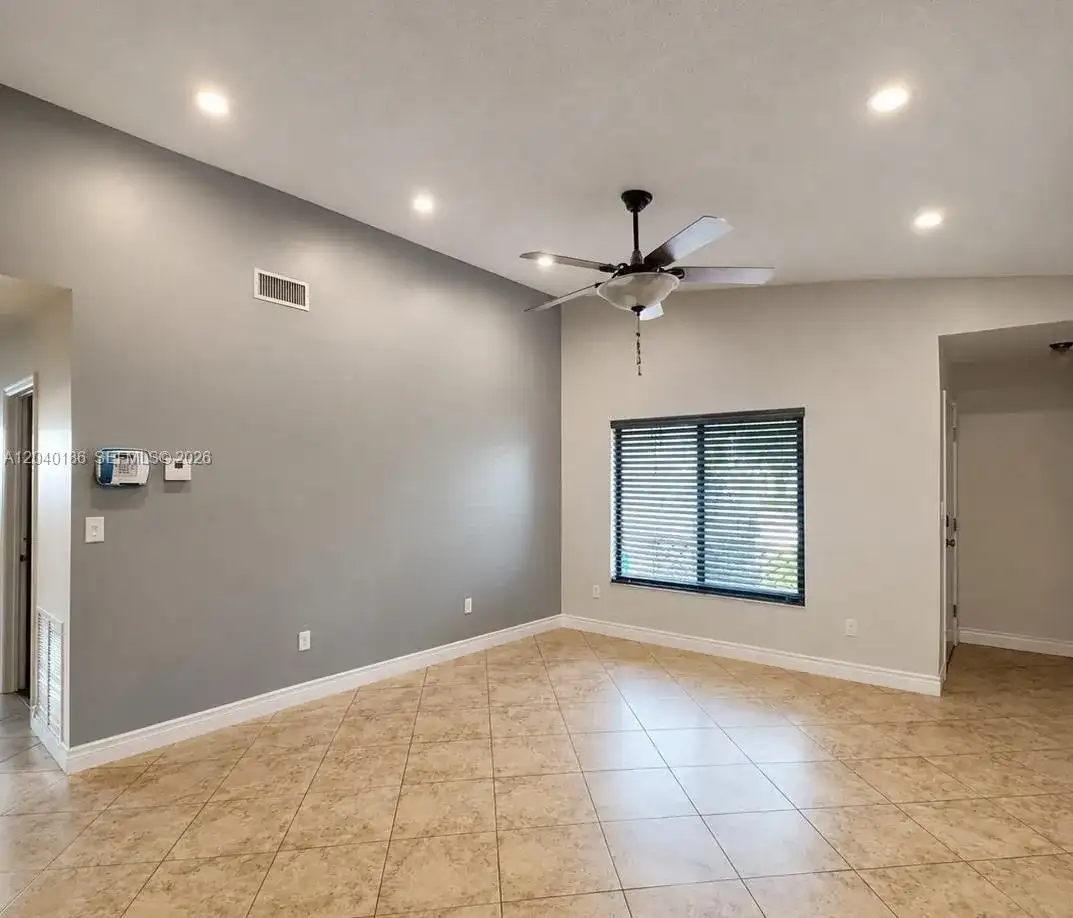4817 SW 120th Ave, Cooper City FL 33330 photo 3