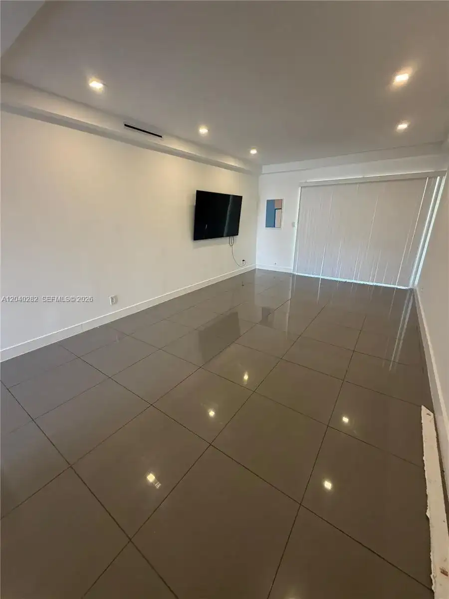 13105 Ixora Ct # 107, North Miami FL 33181 photo 4