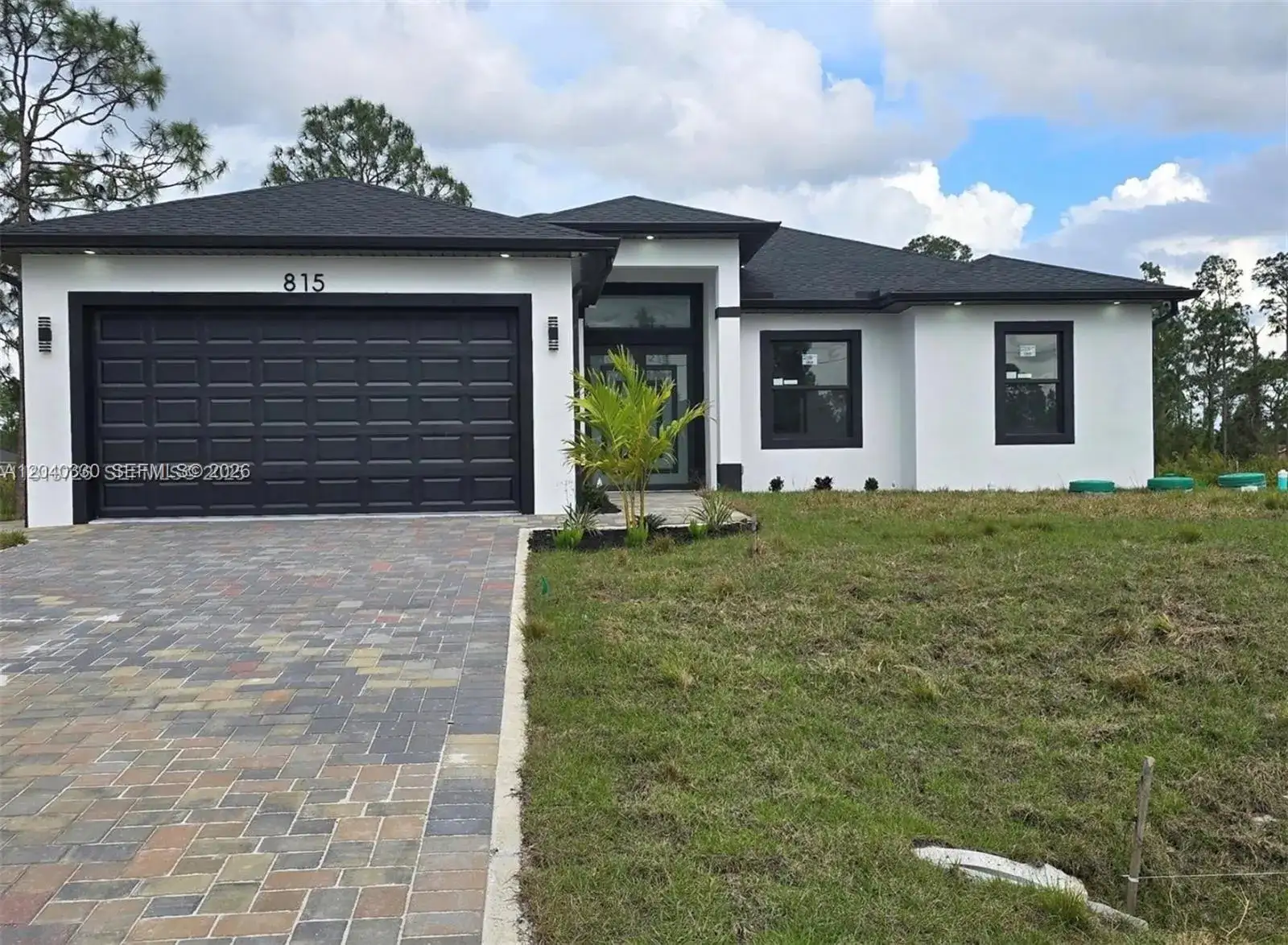 815 Anaconda Ave S, Lehigh Acres FL 33974 photo 2